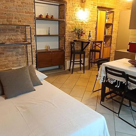 Piazza Statuto-Appartamento Tra Le Mura A-C E Wi-Fi Asti Zewnętrze zdjęcie