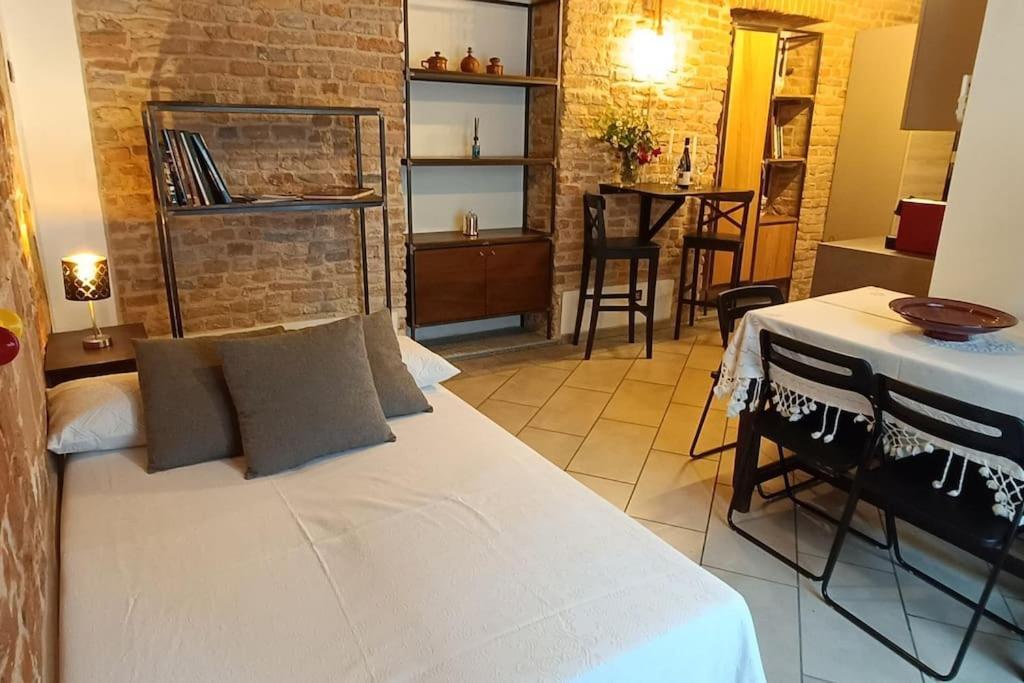 Piazza Statuto-Appartamento Tra Le Mura A-C E Wi-Fi Asti Zewnętrze zdjęcie
